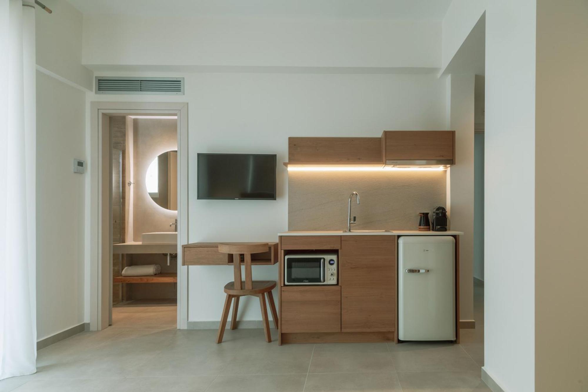 Arancia Elegant Rooms And Suites Толон Экстерьер фото