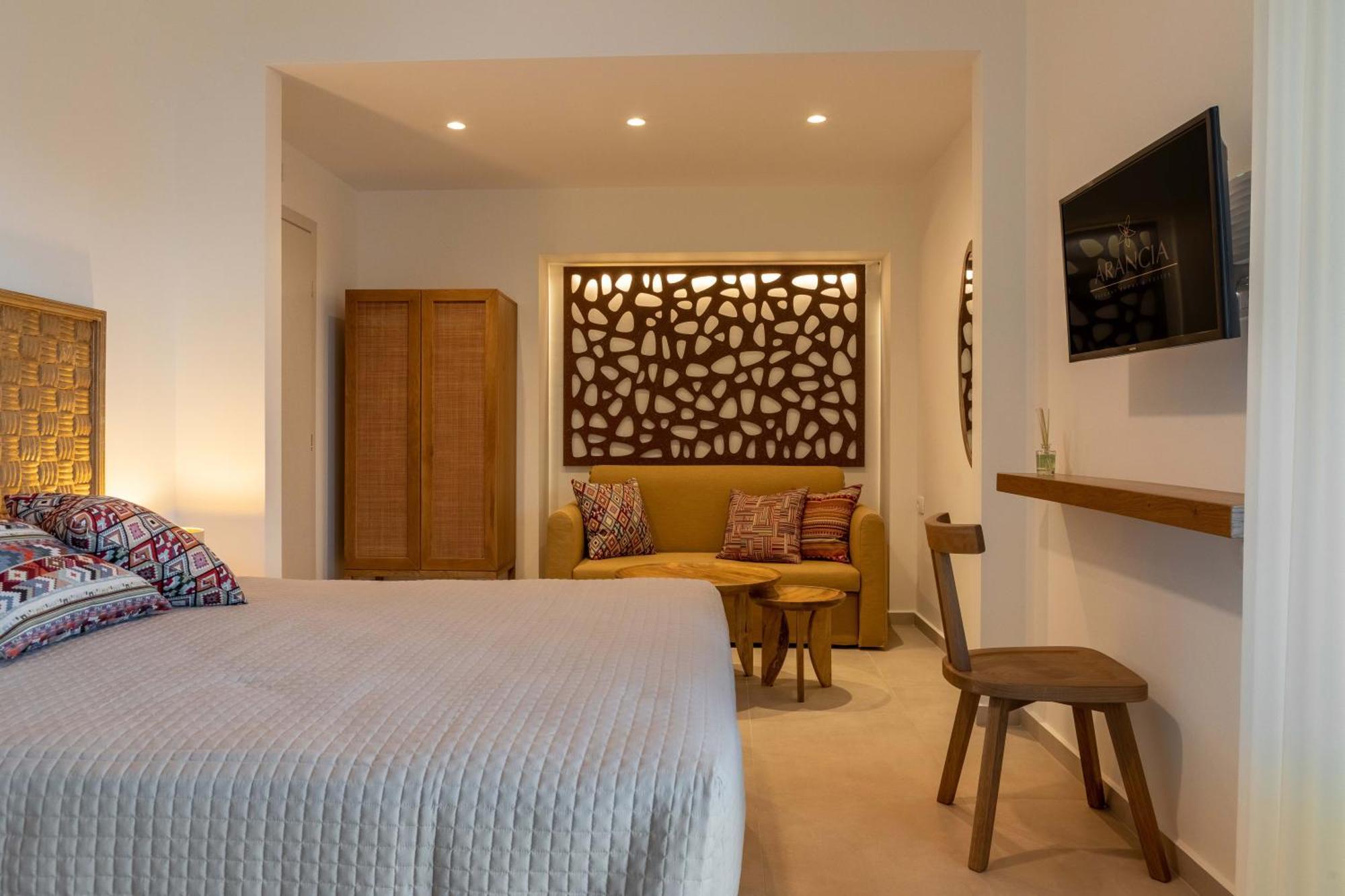 Arancia Elegant Rooms And Suites Толон Экстерьер фото